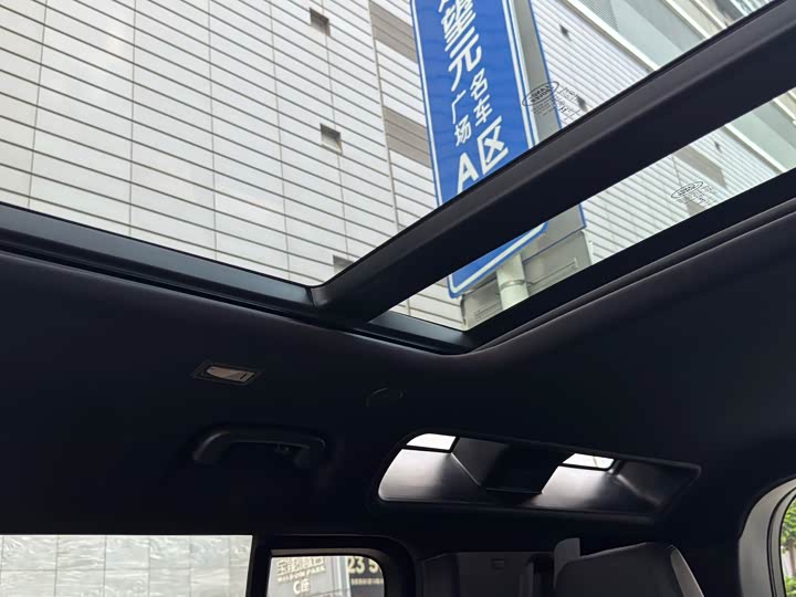 Land Rover Defender — фото 14