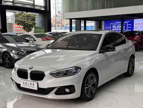 BMW 1-Series 2018 118i Sport — фото 32