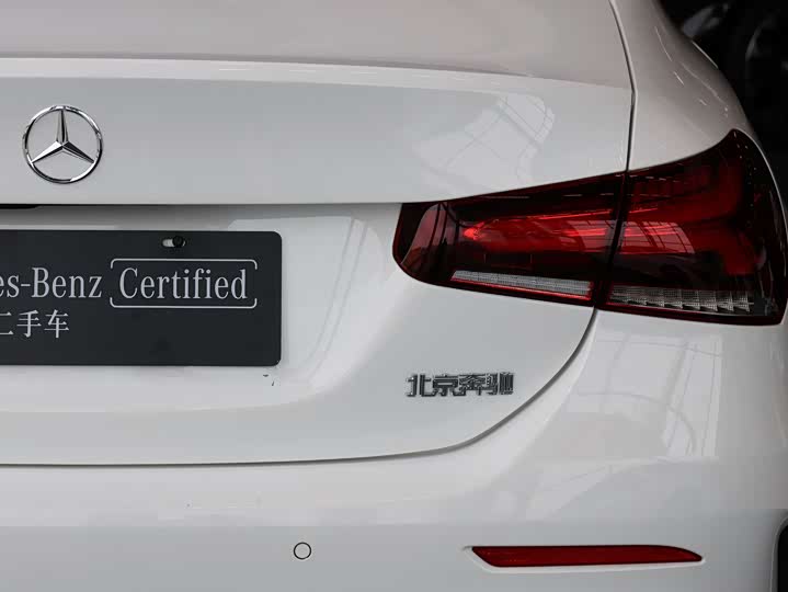 Mercedes-Benz A-Class 2022 A 200 L — фото 12