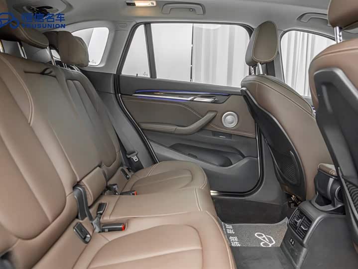 BMW X1 2021 x Drive 25 Li — фото 16