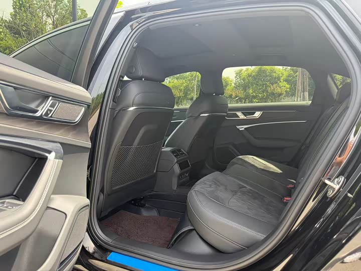 Audi A6L 2023 55 TFSI quattro — фото 6