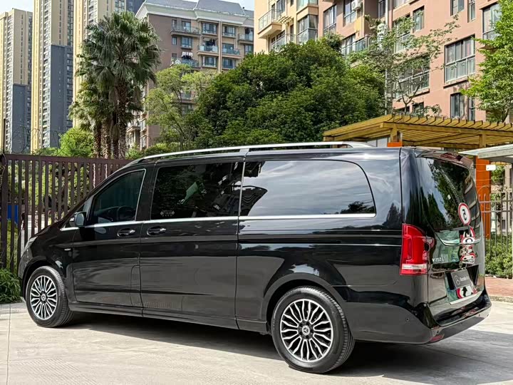 Mercedes-Benz V-Class 2018 V 260 L VI — фото 5