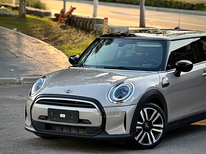MINI Hatch — фото 2