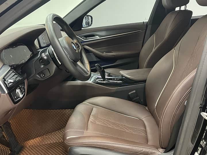 BMW 5-Series 2021 530 Li Leading M — фото 5