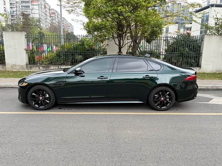 Jaguar XFL 2021 XFL 2.0 T P 250 2 WD — фото 4