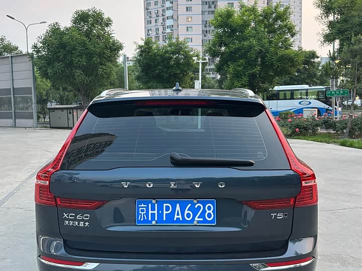 Volvo XC60 2021 T 5 4 WD — фото 14
