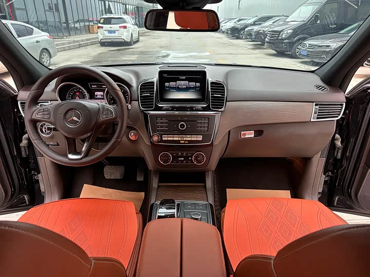 Mercedes-Benz GLE 2015 GLE 400 4 MATIC — фото 11