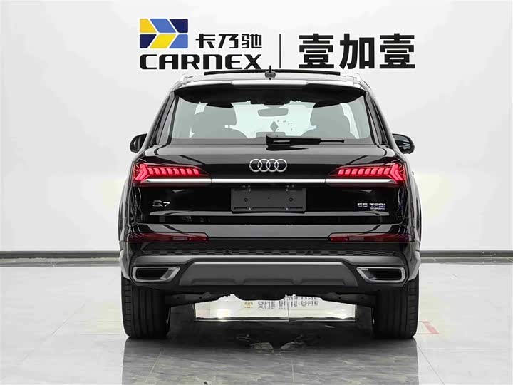 Audi Q7 2023 55 TFSI quattro S line Sport — фото 19