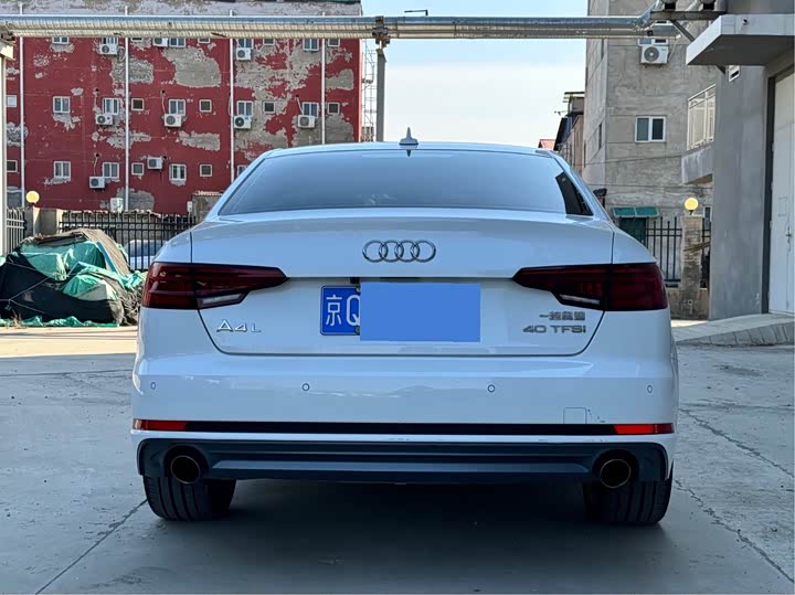 Audi A4L 2018 30 40 TFSI — фото 5