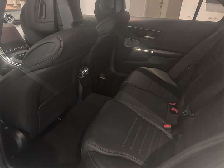 Mercedes-Benz C-Class 2024 C 260 L — фото 4