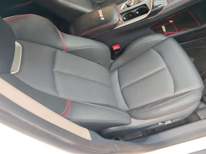 Changan UNI-T 2020 1.5 T Flagship — фото 25