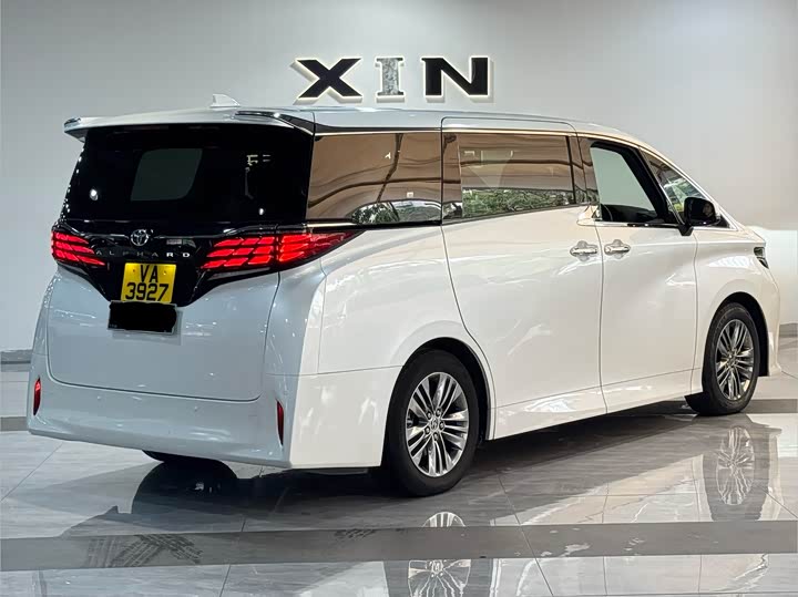 Toyota Alphard — фото 6