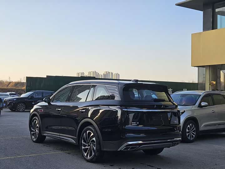 Hongqi HS7 PHEV 2024 2.0 T PHEV 4 WD 6 — фото 4