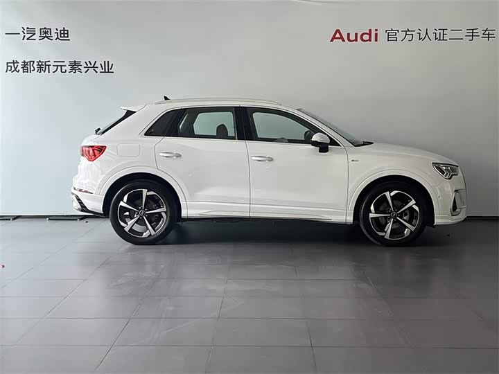 Audi Q3 2024 35 TFSI — фото 3