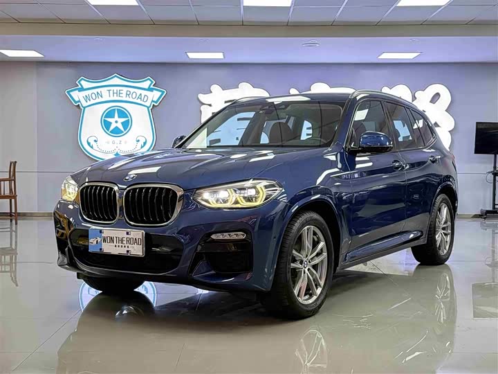 BMW X3 2018 x Drive 30i Leading M V — фото 1