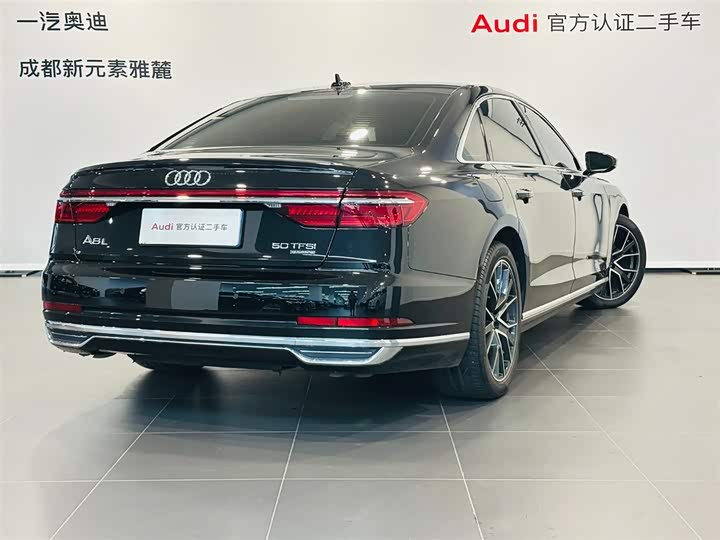 Audi A8 2021 A 8 L 50 TFSI quattro Comfort — фото 4