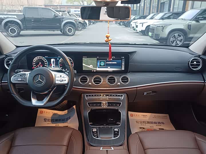 Mercedes-Benz E-Class 2020 E 300 L — фото 20