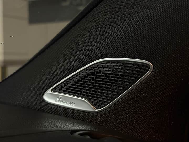 Mercedes-Benz GLA 2022 AMG GLA 35 4 MATIC — фото 13
