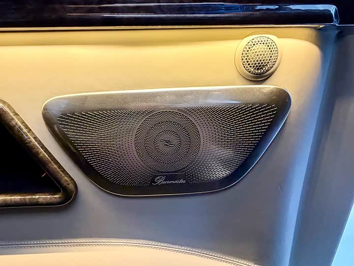 Ford Tourneo — фото 12