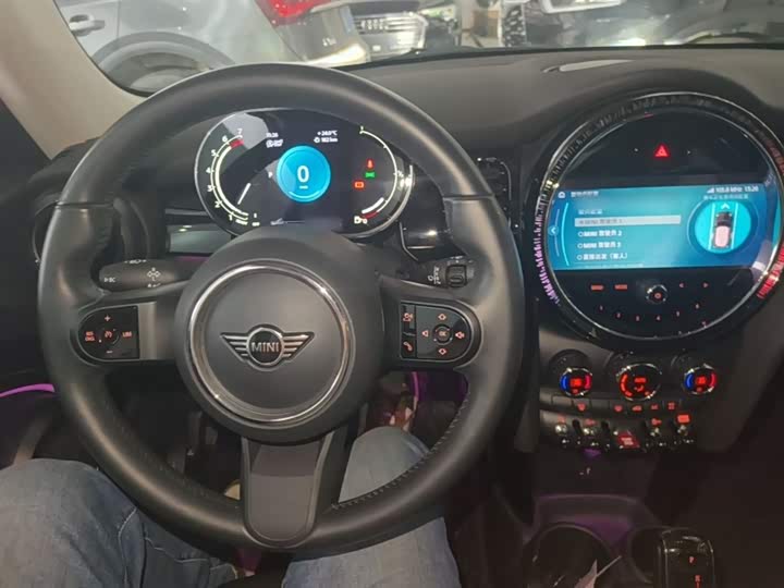 MINI Hatch — фото 10