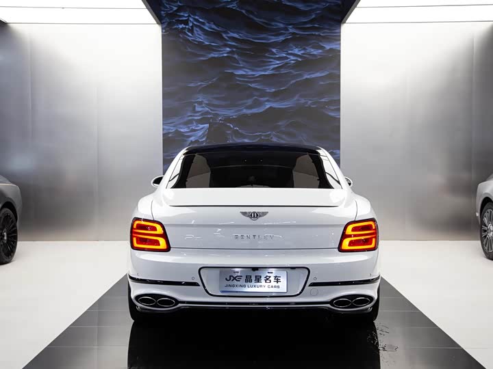 Bentley Flying Spur — фото 14
