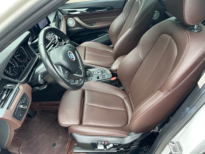 BMW X1 2021 s Drive 20 Li — фото 27