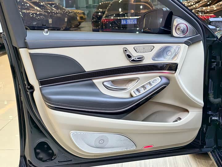 Maybach S-Class 2019 S 680 — фото 6