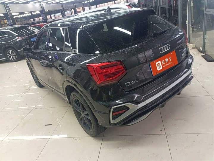 Audi Q2L 2024 35 TFSI — фото 3