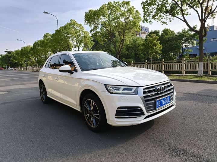 Audi Q5L 2018 45 TFSI V — фото 3