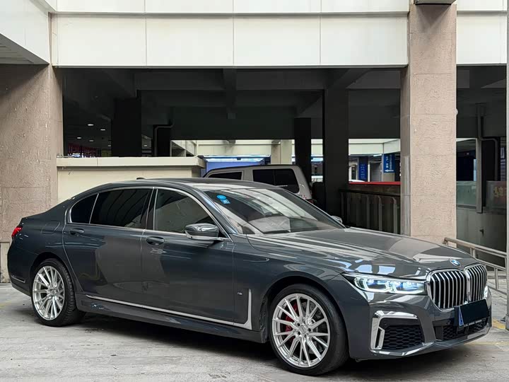 BMW 7-Series 2019 740 Li x Drive M — фото 1