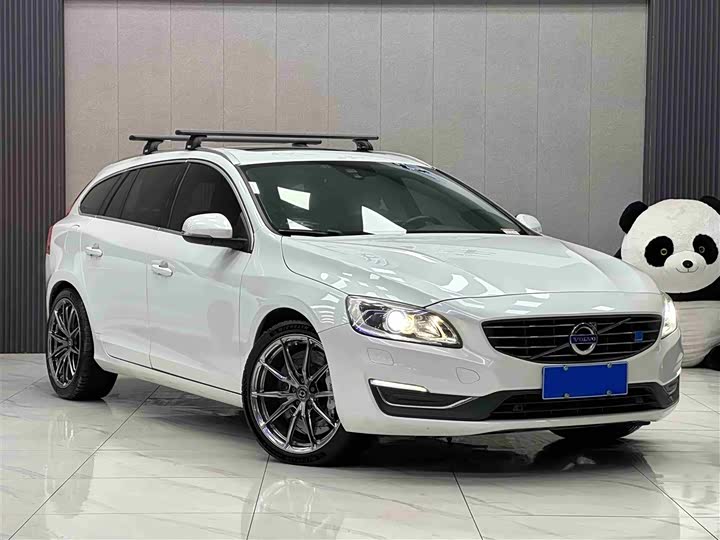 Volvo V60 2015 T 5 — фото 3