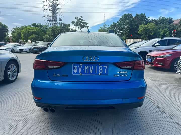 Audi A3 2018 30 Limousine 35 TFSI — фото 5