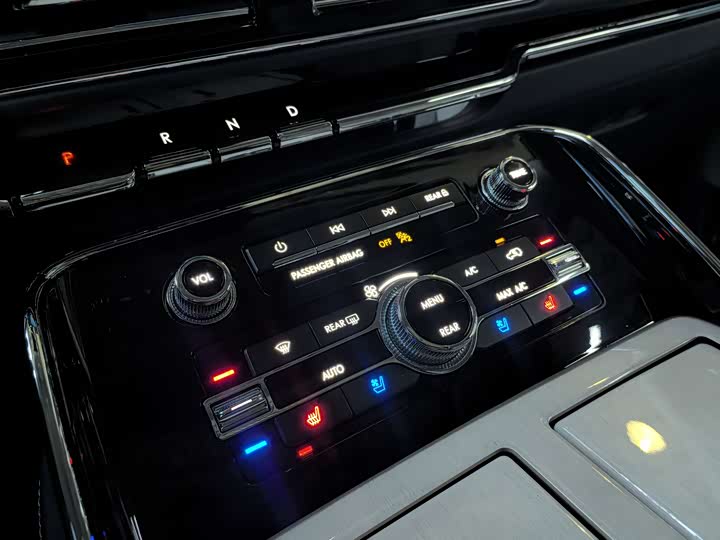 Lincoln Navigator — фото 9