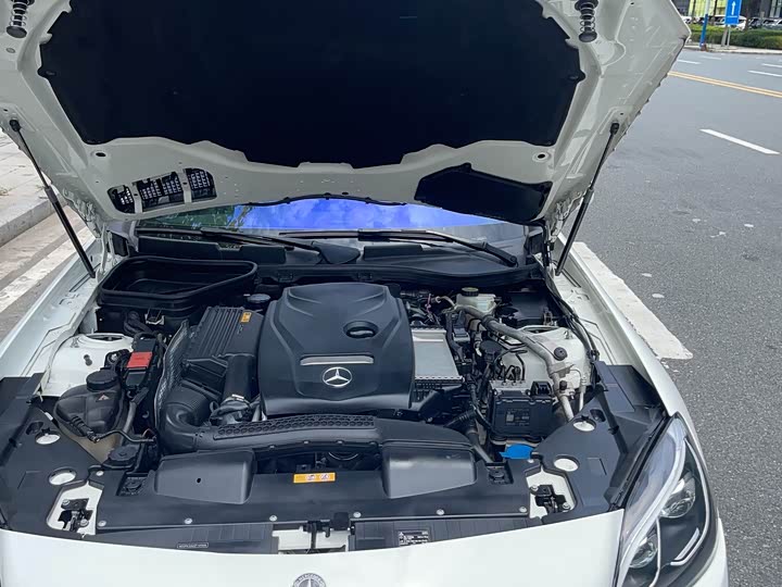 Mercedes-Benz SLC 2018 SLC 300 Sport — фото 8