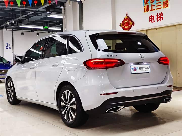 Mercedes-Benz B-Class 2021 B 200 — фото 4