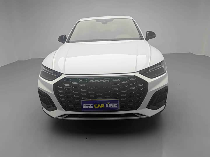 Audi Q5L Sportback 2021 40 TFSI Luxury — фото 2