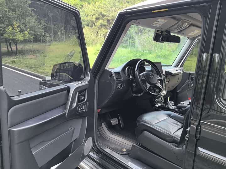 Mercedes-Benz G-Class 2018 G 550 — фото 8