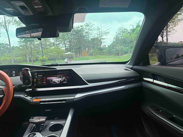 Changan UNI-V 2024 1.5 T Sport — фото 13