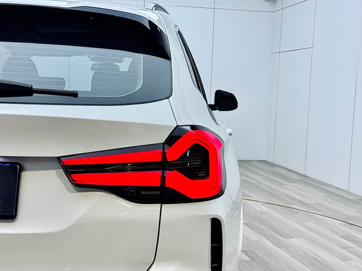 BMW X3 2022 x Drive 30i Leading M — фото 26