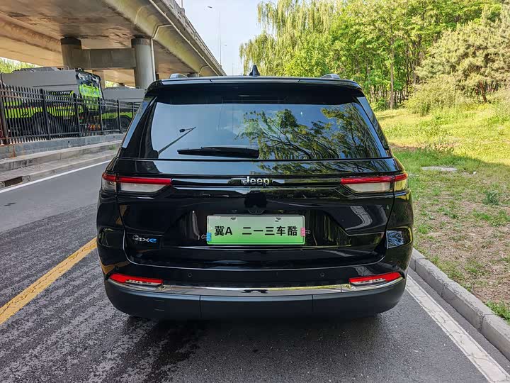 Jeep Grand Cherokee 4xe — фото 18