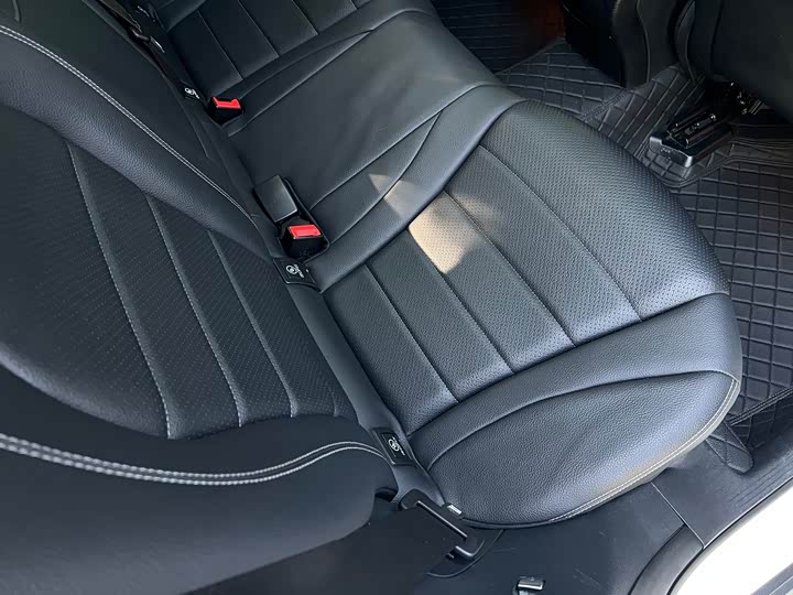 Mercedes-Benz GLC 2017 GLC 260 4 MATIC — фото 30