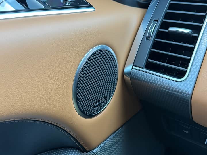 Land Rover Range Rover Sport — фото 19