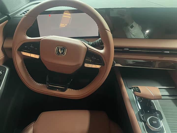 Changan CS75 PLUS 2024 1.5 T — фото 6
