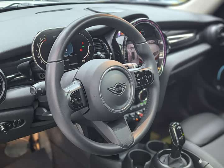 MINI Hatch — фото 16