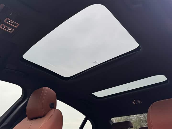 Jaguar XEL 2023 2.0 T 250 PS R-DYNAMIC S — фото 13