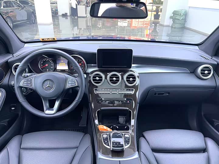 Mercedes-Benz GLC 260 L 4MATIC люкс — фото 7