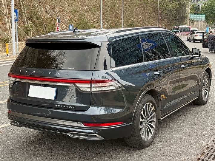 Lincoln Aviator — фото 4