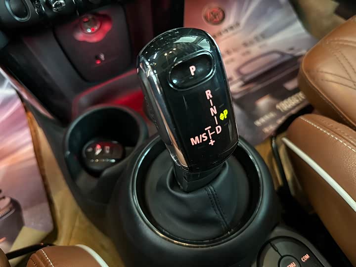 MINI Hatch — фото 13