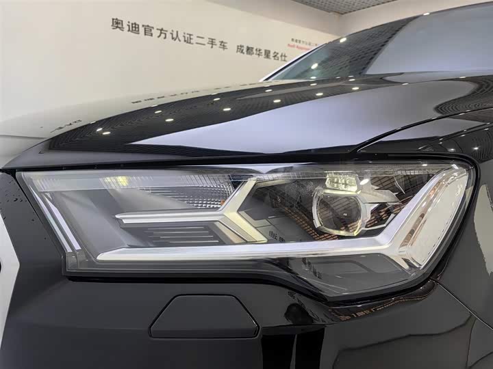 Audi Q7 2022 55 TFSI quattro S line Sport — фото 8