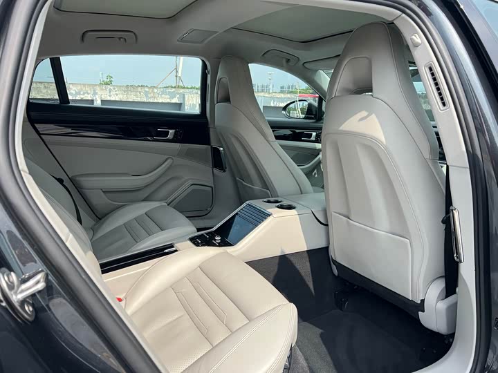 Porsche Panamera 2017 Panamera 4 E-Hybrid 2.9 T — фото 12